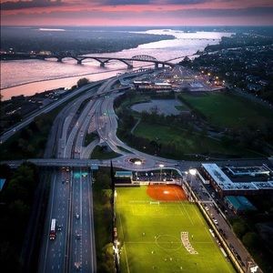 Meet your Posher, Jonathan